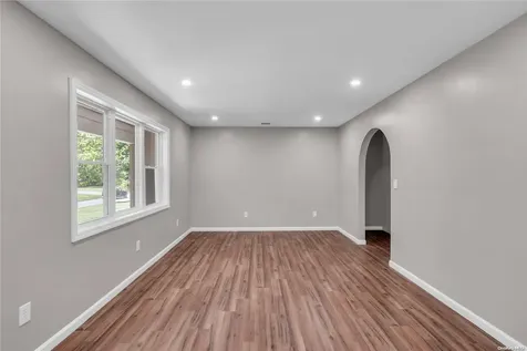 19 Bellview Avenue Brookhaven NY 11719