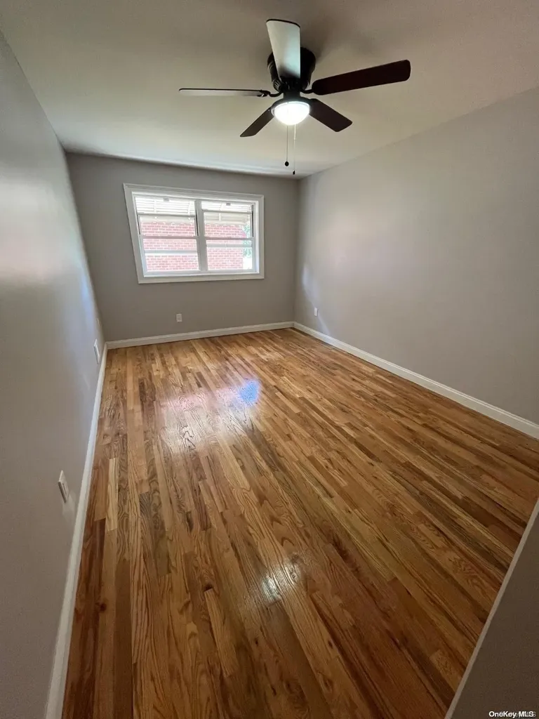 4005 Laconia Avenue Bronx NY 10466