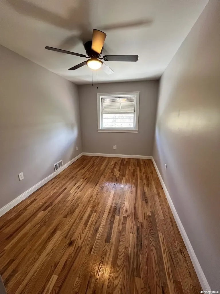 4005 Laconia Avenue Bronx NY 10466