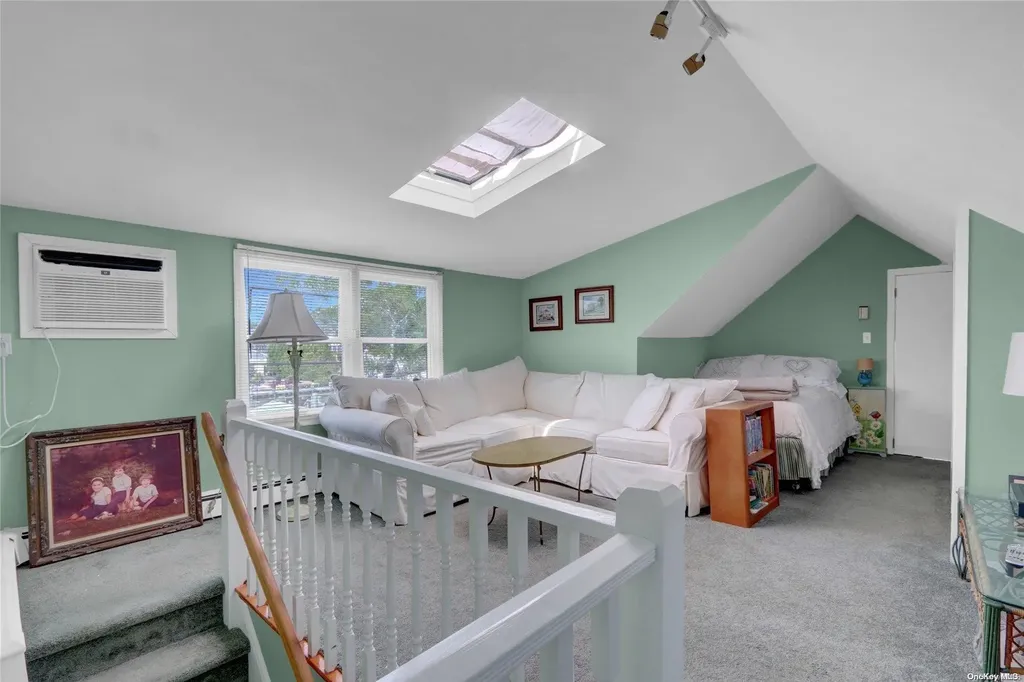 110 Sequams Lane W West Islip NY 11795