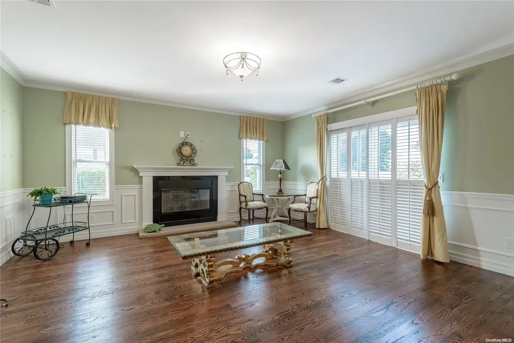 444 Argyle Road East Meadow NY 11554