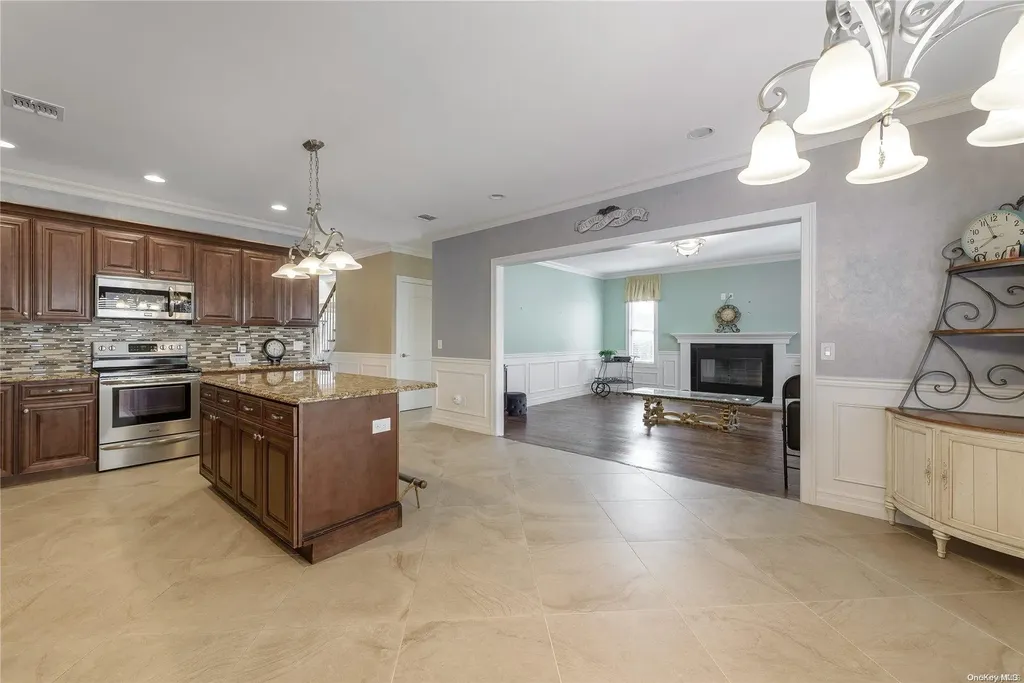 444 Argyle Road East Meadow NY 11554