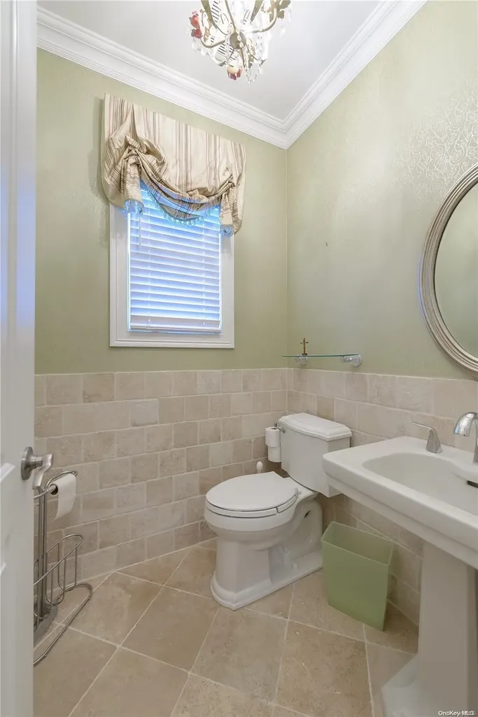 444 Argyle Road East Meadow NY 11554