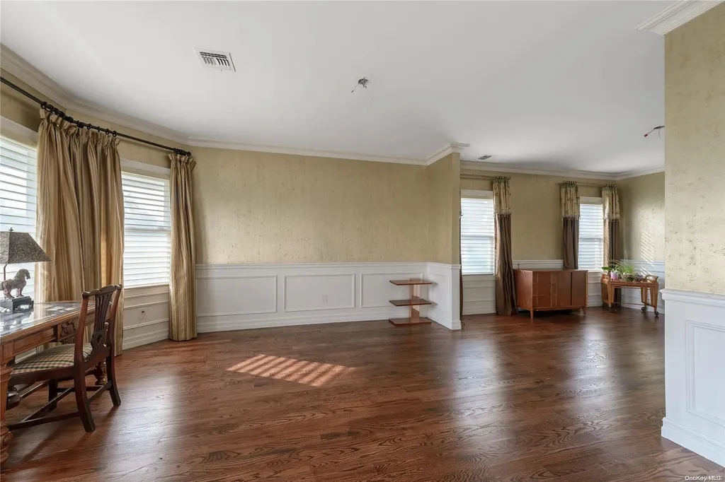 444 Argyle Road East Meadow NY 11554