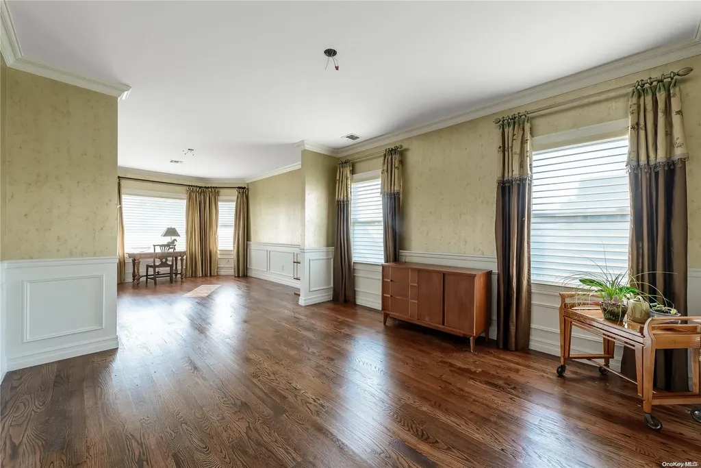 444 Argyle Road East Meadow NY 11554