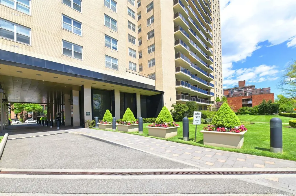 110-11 Queens Boulevard Forest Hills NY 11375