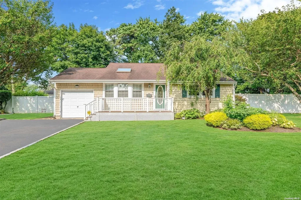 2804 John Roe Smith Avenue Medford NY 11763