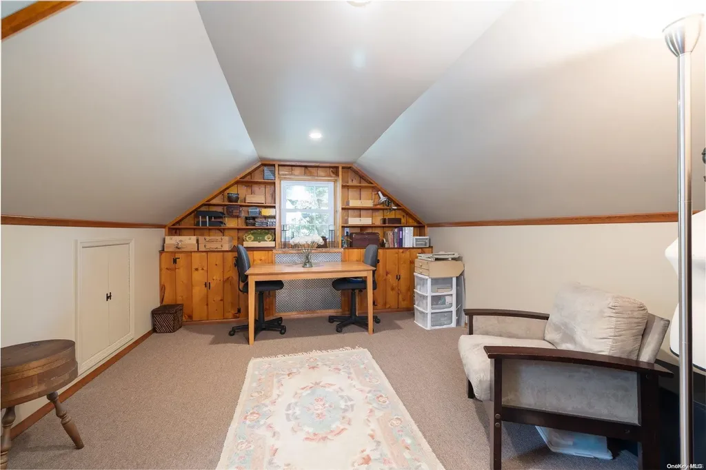 10 Mayfair Court Freeport NY 11520