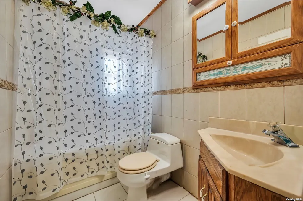 721 Autumn Avenue Brooklyn NY 11208