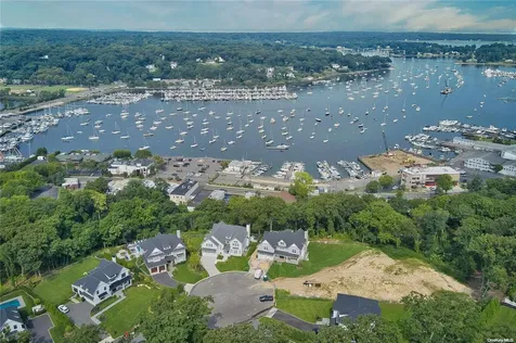 8 Jeanne Marie Court Huntington NY 11743