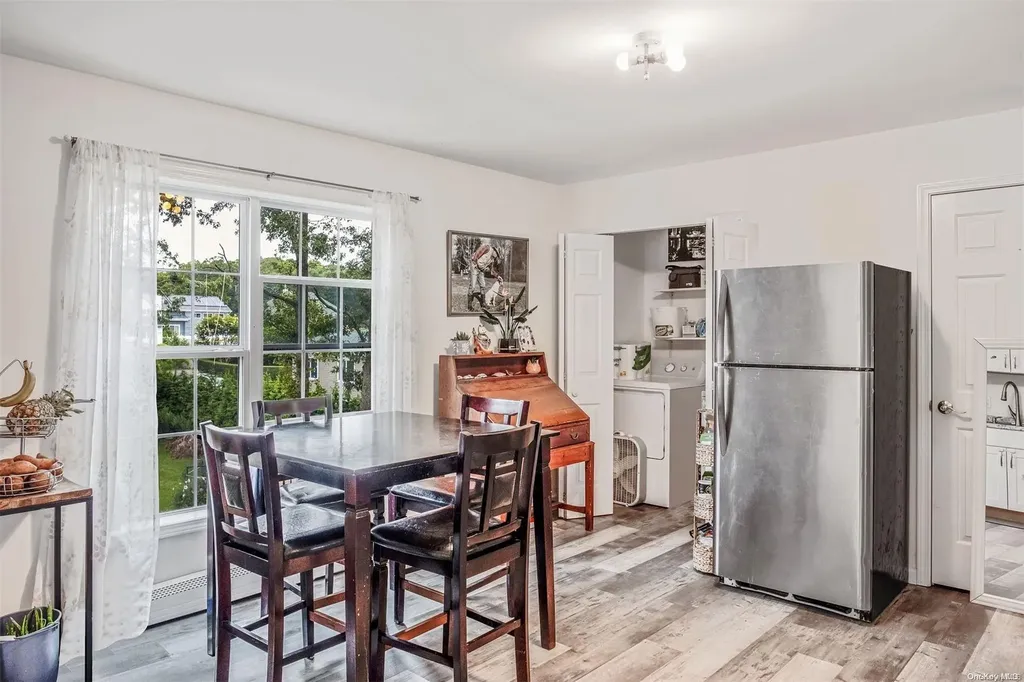 3 Neptune Avenue Hampton Bays NY 11946