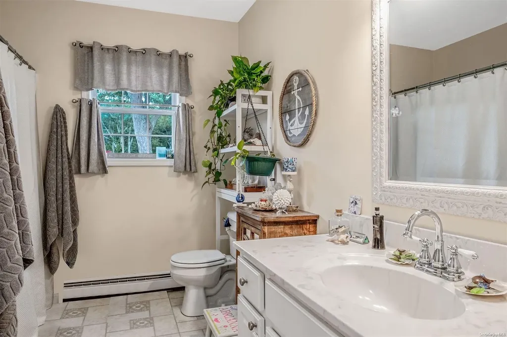 3 Neptune Avenue Hampton Bays NY 11946