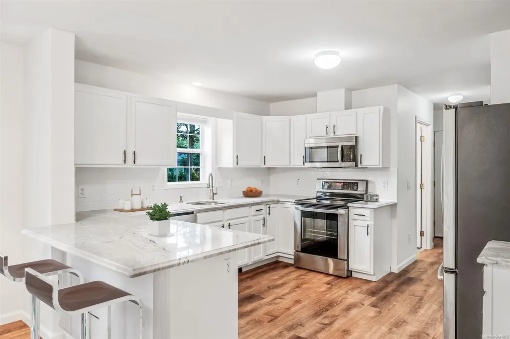 3 Neptune Avenue Hampton Bays NY 11946