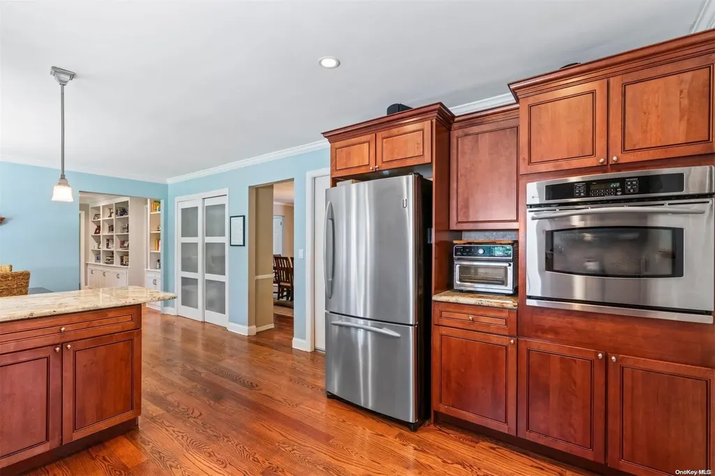 2 East Neck Road Huntington NY 11743