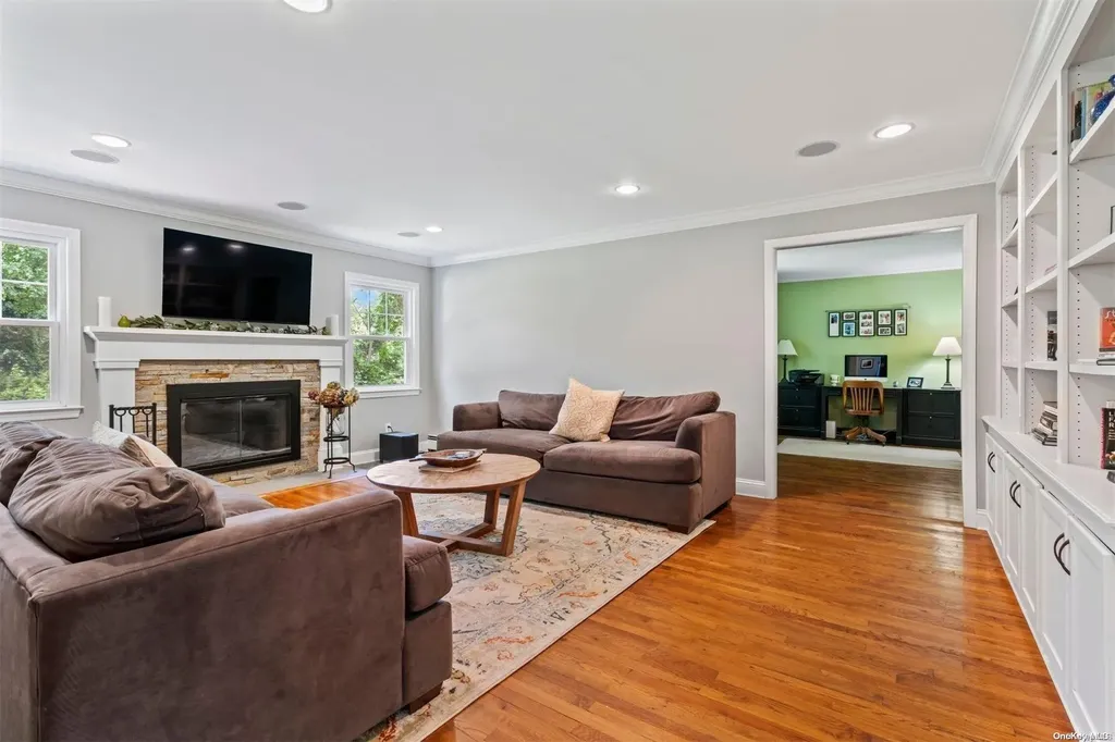 2 East Neck Road Huntington NY 11743