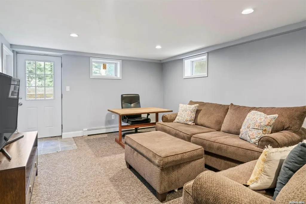 2 East Neck Road Huntington NY 11743