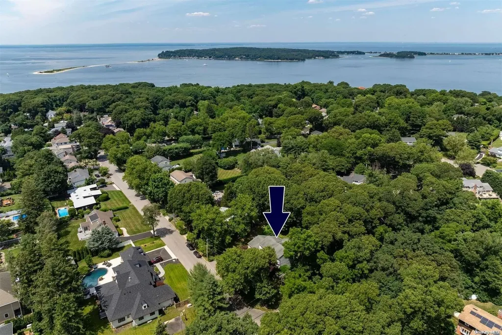 2 East Neck Road Huntington NY 11743