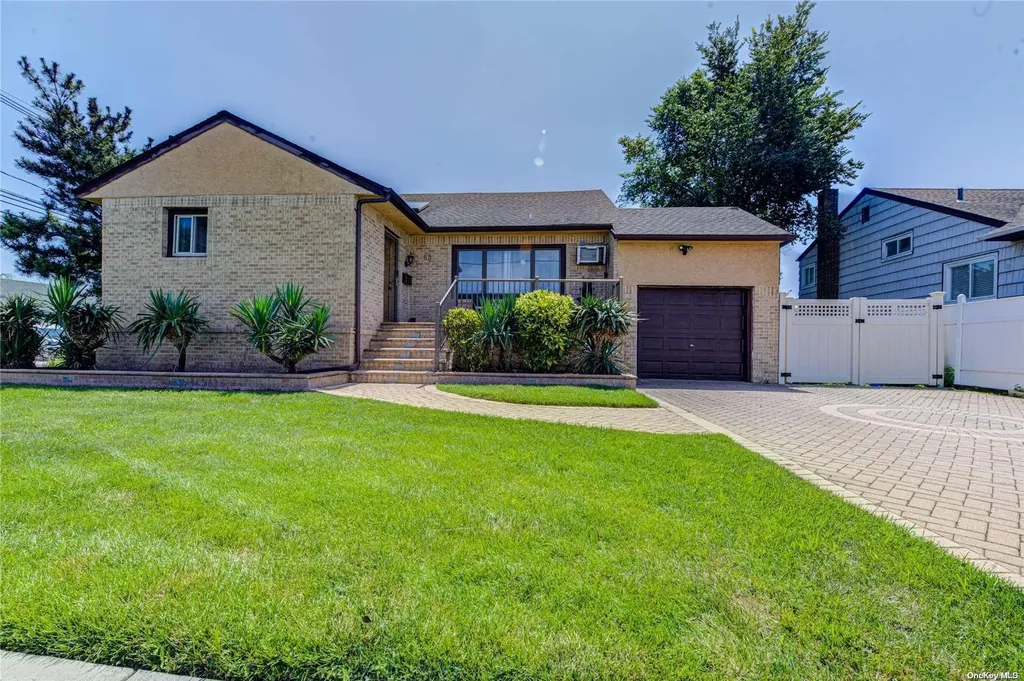 63 Suffolk Street Freeport NY 11520