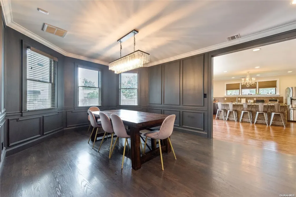 325 Serena Road Hewlett NY 11557
