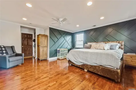 325 Serena Road Hewlett NY 11557