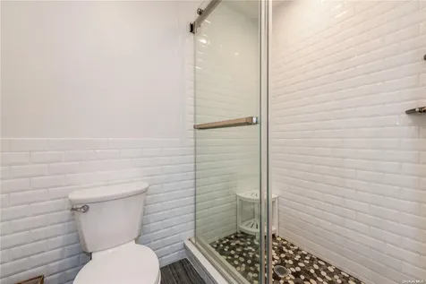 325 Serena Road Hewlett NY 11557