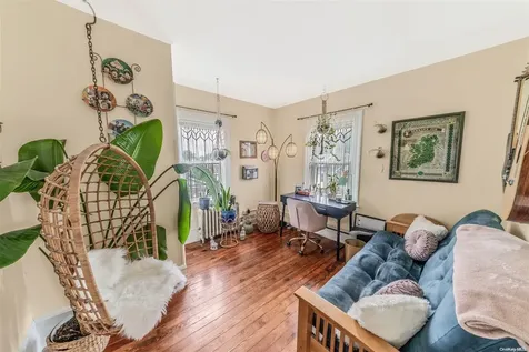 15 Seitz Patchogue NY 11772