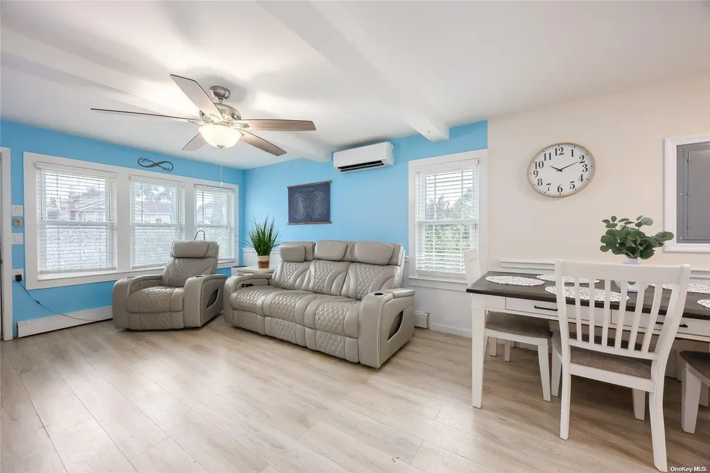 22 Cherokee Drive Bay Shore NY 11706