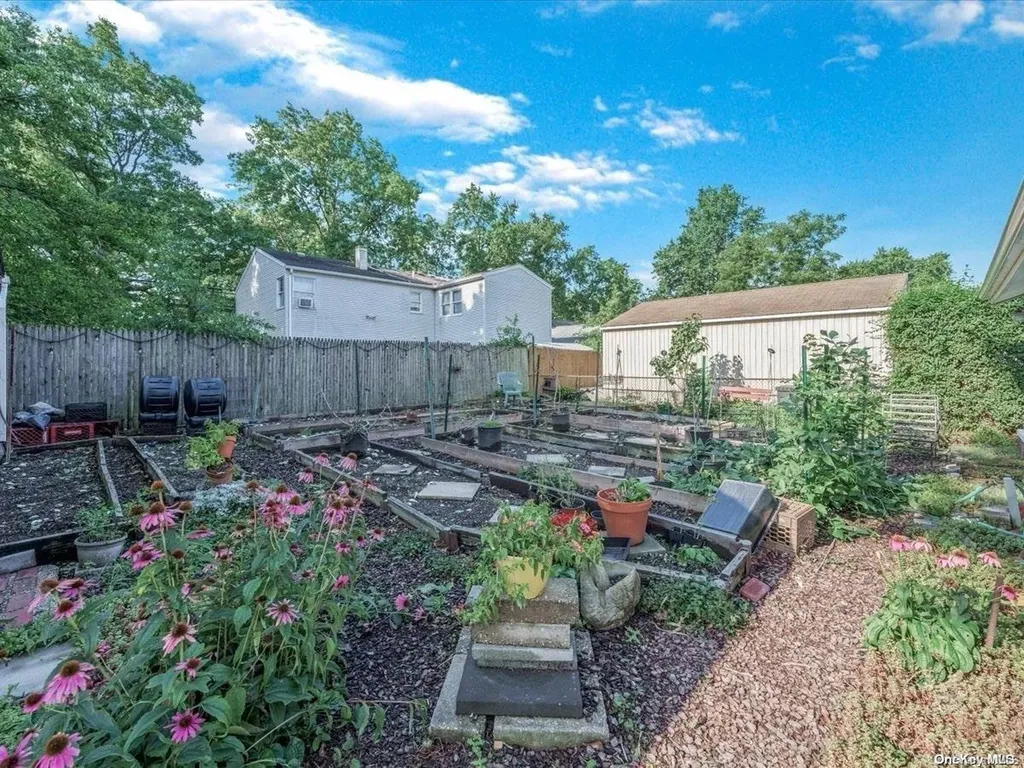 47 Island Street Plainview NY 11803