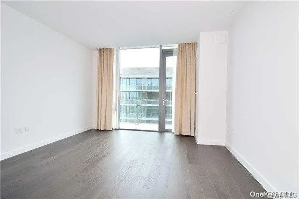 131-05 40th Road Flushing NY 11354