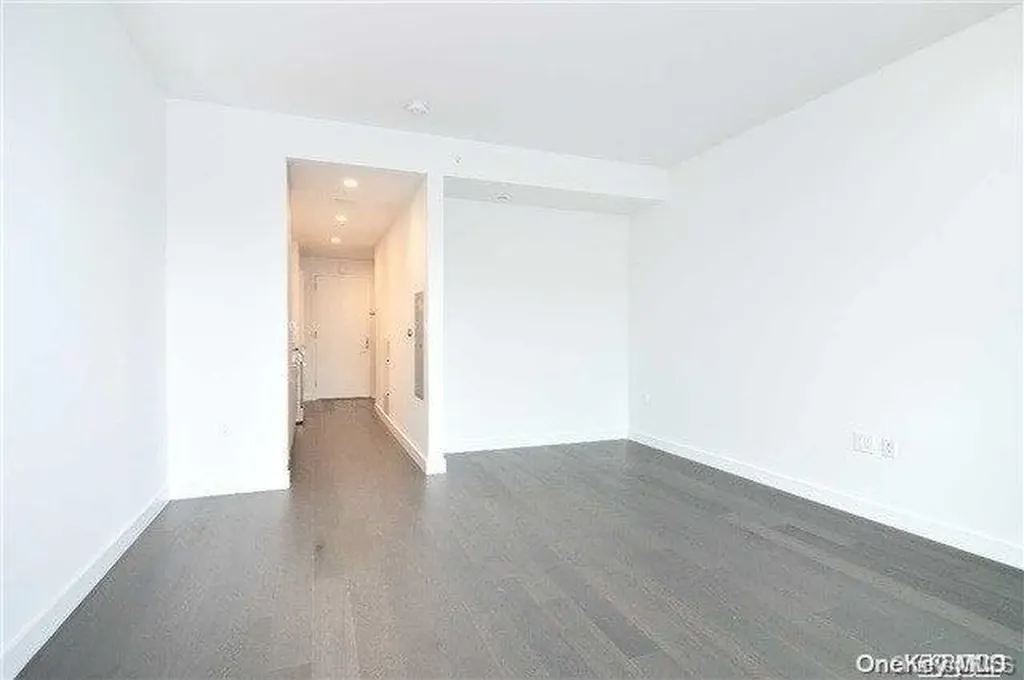 131-05 40th Road Flushing NY 11354