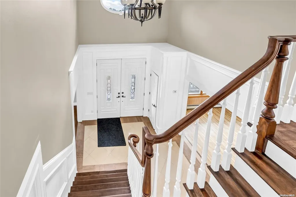 49 Windcrest Drive Manorville NY 11949