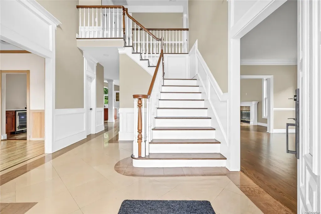 49 Windcrest Drive Manorville NY 11949