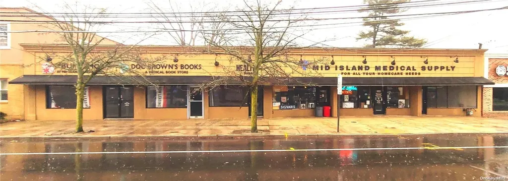 2095 Wantagh Avenue Wantagh NY 11793