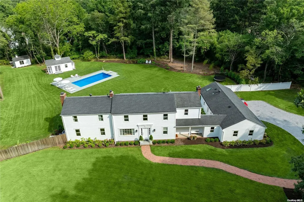 1 Wawapek Road Cold Spring Harbor NY 11724