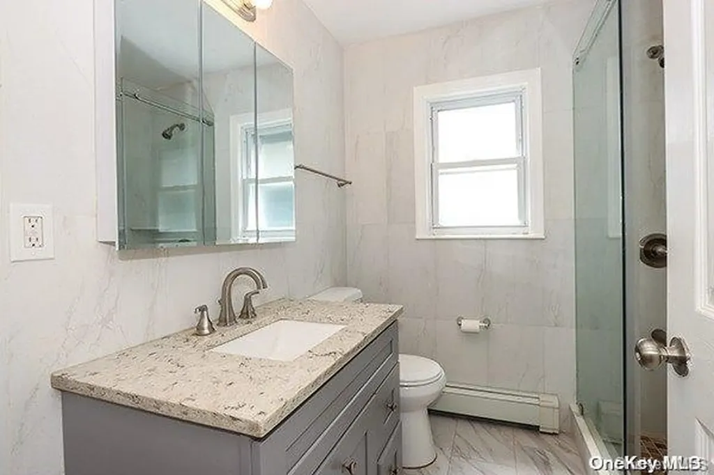 21 Island Street Plainview NY 11803