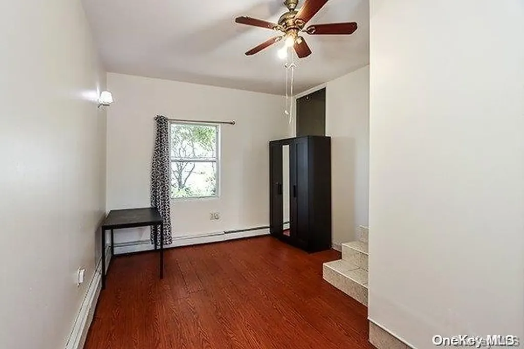 21 Island Street Plainview NY 11803