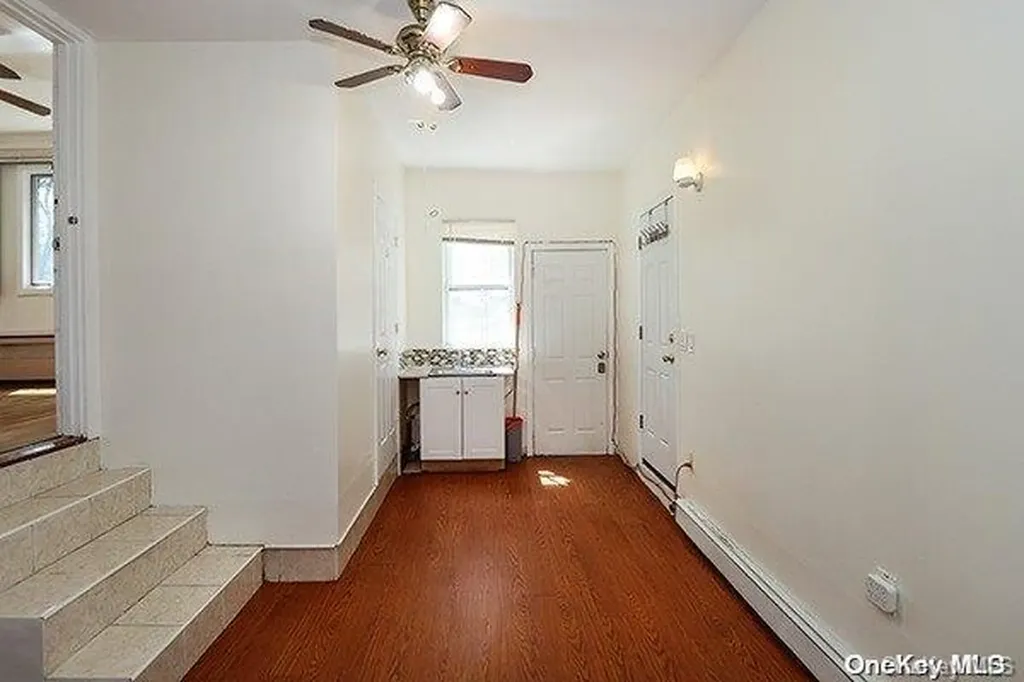 21 Island Street Plainview NY 11803