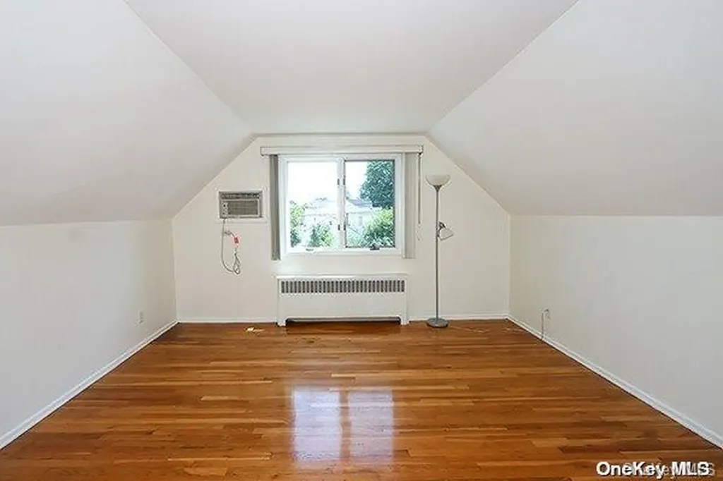 21 Island Street Plainview NY 11803