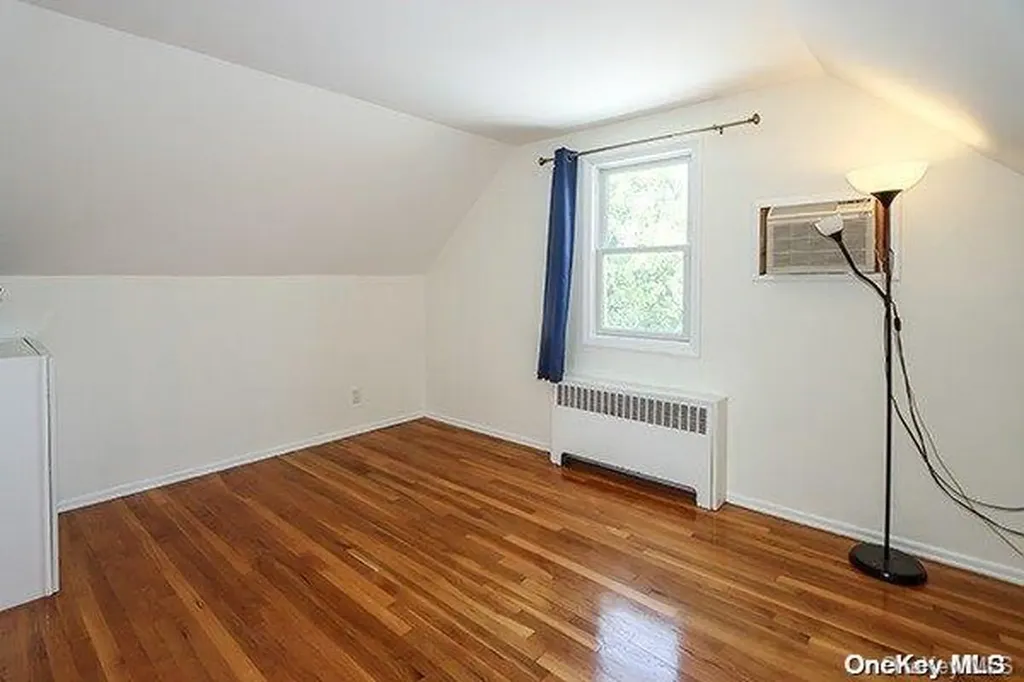 21 Island Street Plainview NY 11803