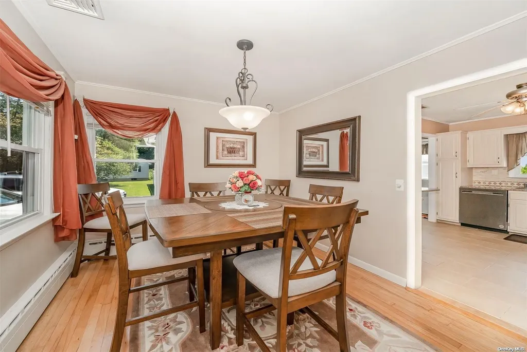 10 Chapman Boulevard East Moriches NY 11940