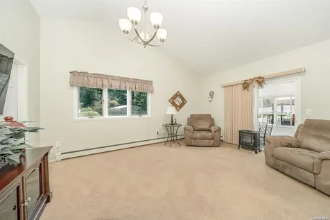 10 Chapman Boulevard East Moriches NY 11940