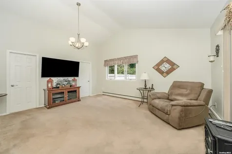 10 Chapman Boulevard East Moriches NY 11940