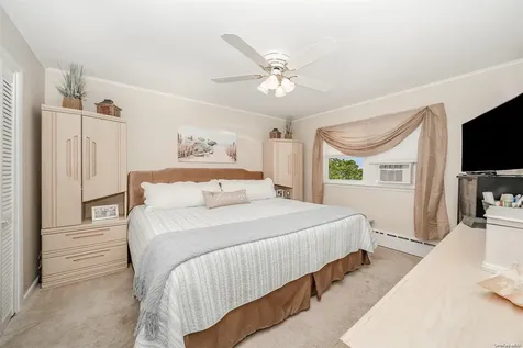 10 Chapman Boulevard East Moriches NY 11940