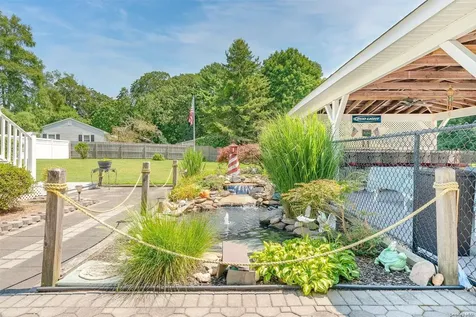 10 Chapman Boulevard East Moriches NY 11940