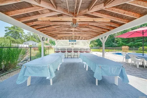 10 Chapman Boulevard East Moriches NY 11940