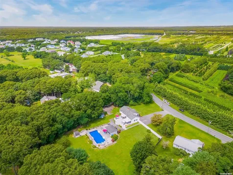 10 Chapman Boulevard East Moriches NY 11940