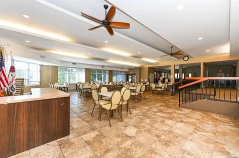 124 Village Circle W Manorville NY 11949