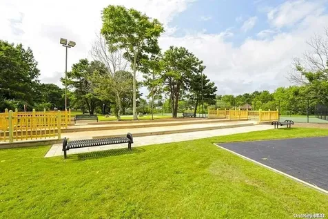 124 Village Circle W Manorville NY 11949