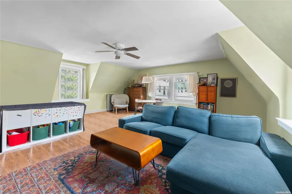 244 E 3rd Street Brooklyn NY 11218