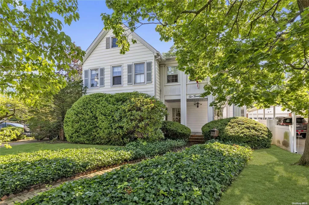 228 Earle Avenue Lynbrook NY 11563